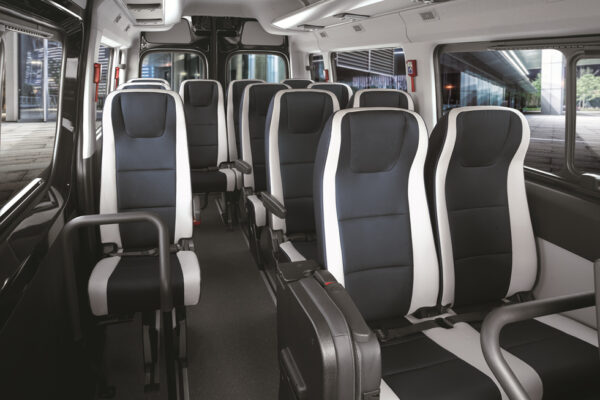 현대 쏠라티 실내 1